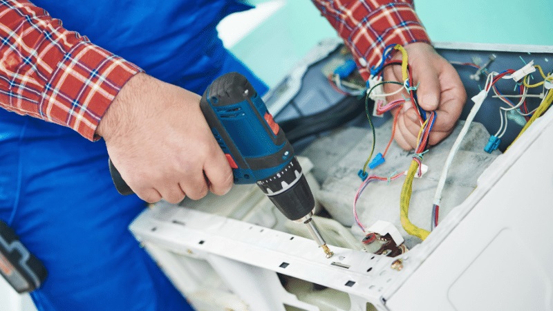 Kızılcahamam Hitachi Hitachi çamaşır makinesi kart tamiri – Su almama arızası orijinal parça ile giderildi. - Teknik servis örneği